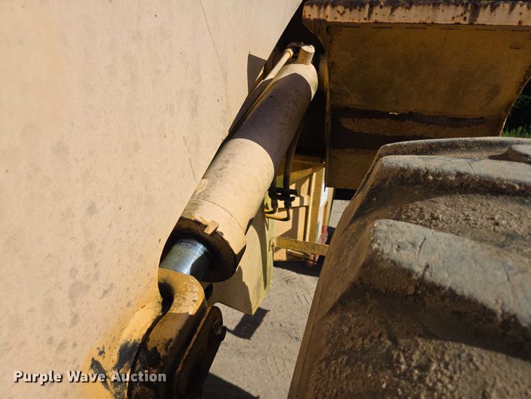 image for item EQ4094 Komatsu 515CCH wheel loader