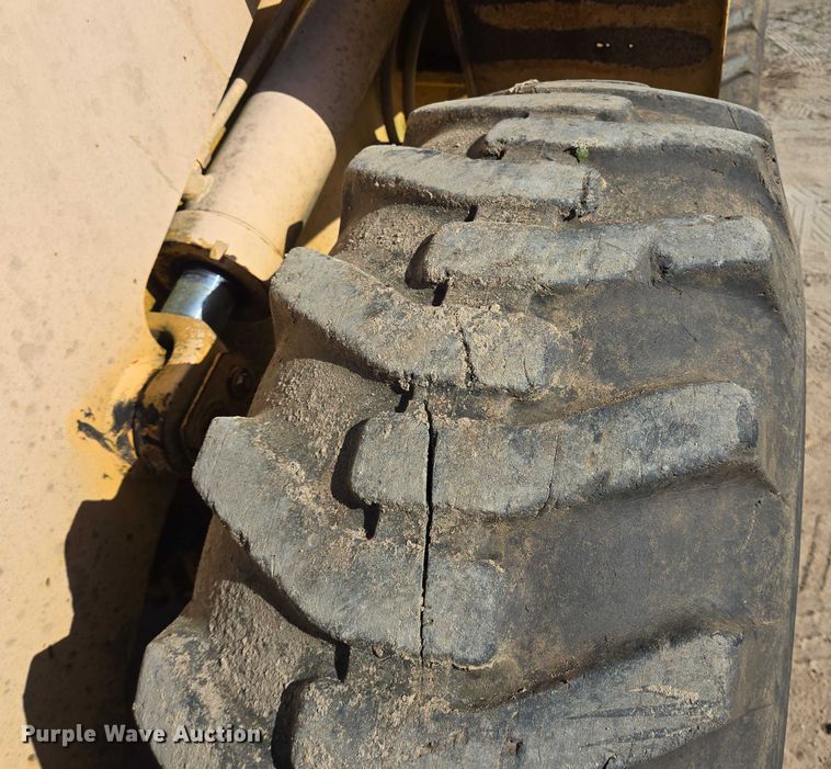 image for item EQ4094 Komatsu 515CCH wheel loader