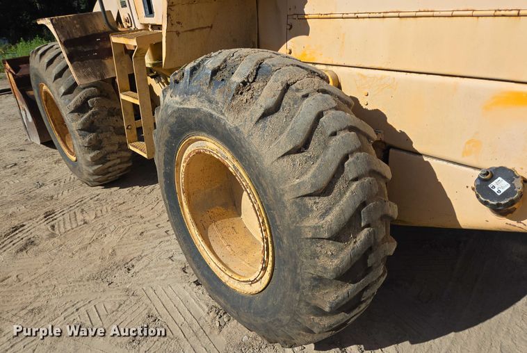 image for item EQ4094 Komatsu 515CCH wheel loader