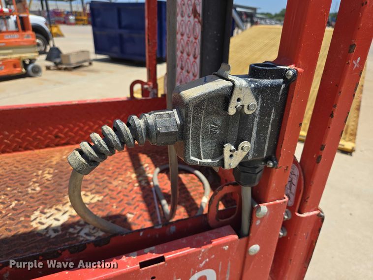 image for item EQ4095 2020 Skyjack SJ3219 scissor lift