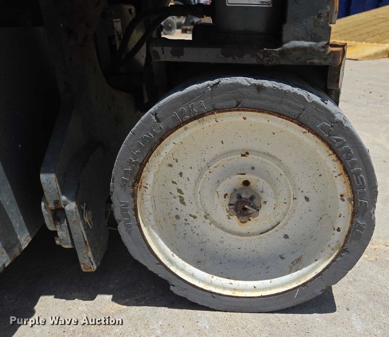 image for item EQ4095 2020 Skyjack SJ3219 scissor lift