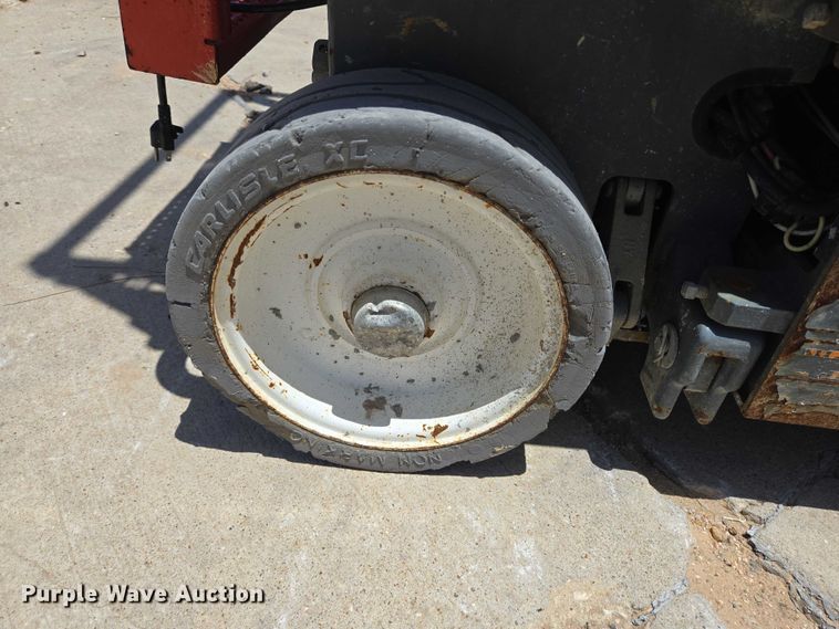 image for item EQ4095 2020 Skyjack SJ3219 scissor lift