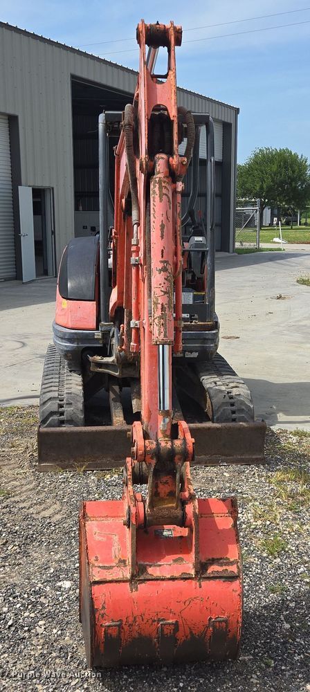 EXCAVADORA 2011 KUBOTA KX713S