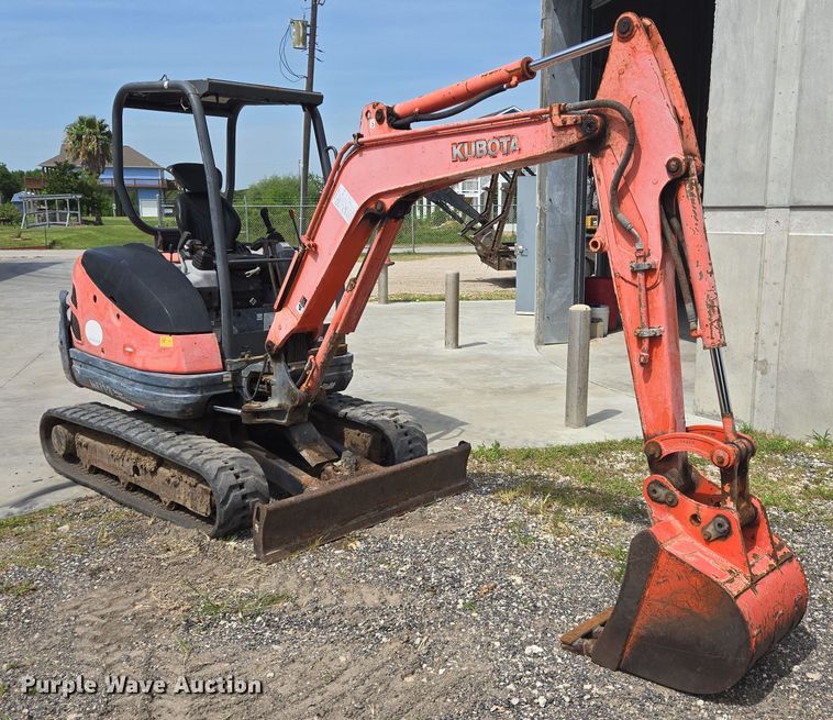 EXCAVADORA 2011 KUBOTA KX713S