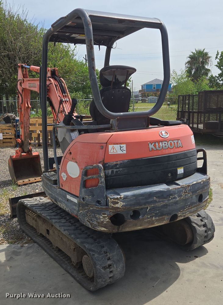 image for item EQ4096 2011 Kubota KX71-3S mini excavator
