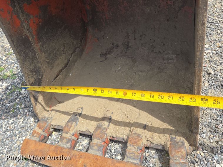 image for item EQ4096 2011 Kubota KX71-3S mini excavator