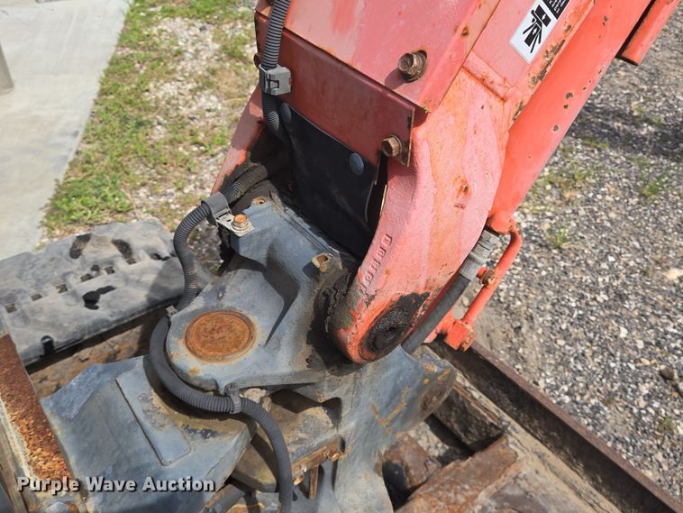 image for item EQ4096 2011 Kubota KX71-3S mini excavator