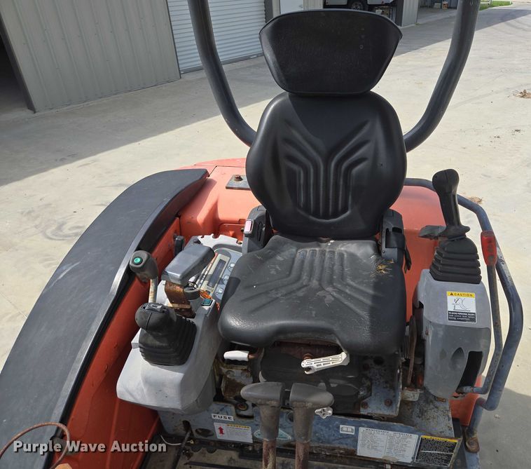 image for item EQ4096 2011 Kubota KX71-3S mini excavator