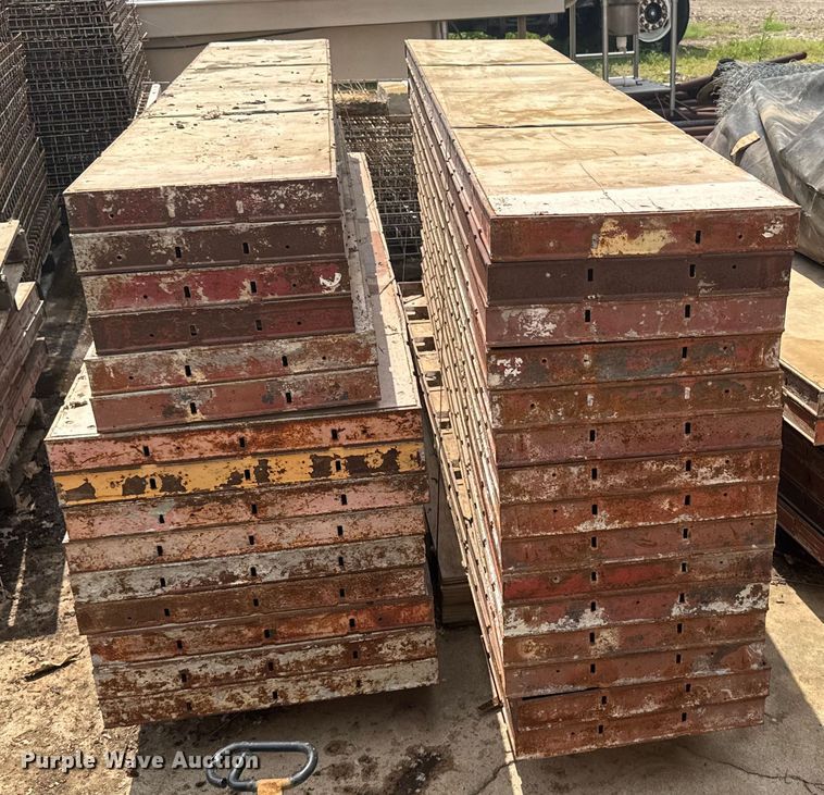 image for item ER2228 Approximately 110 concrete forms