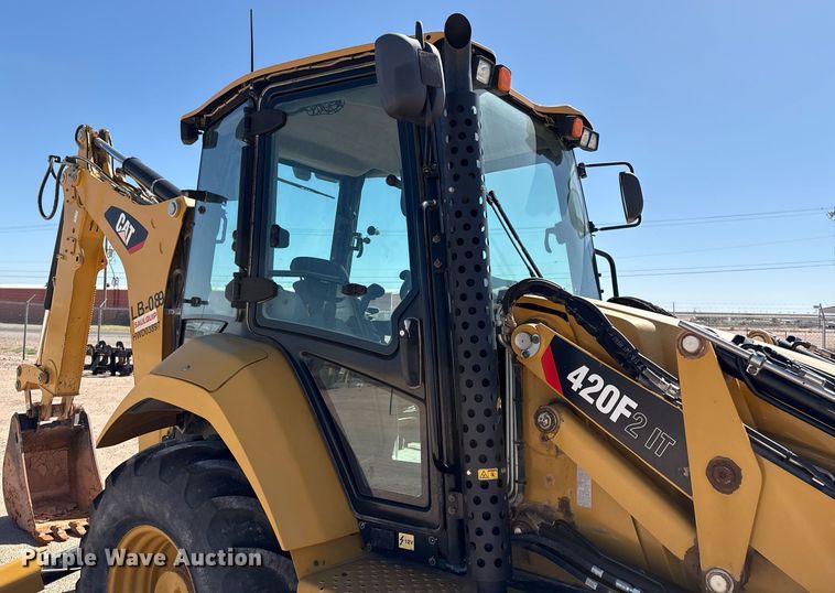 image for item ES7001 2019 Caterpillar 420F2 IT backhoe