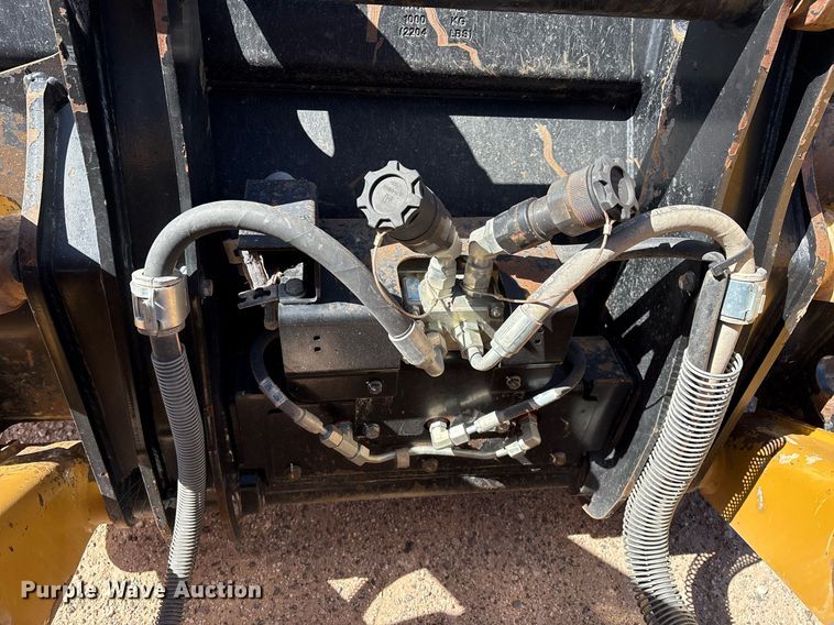 image for item ES7001 2019 Caterpillar 420F2 IT backhoe