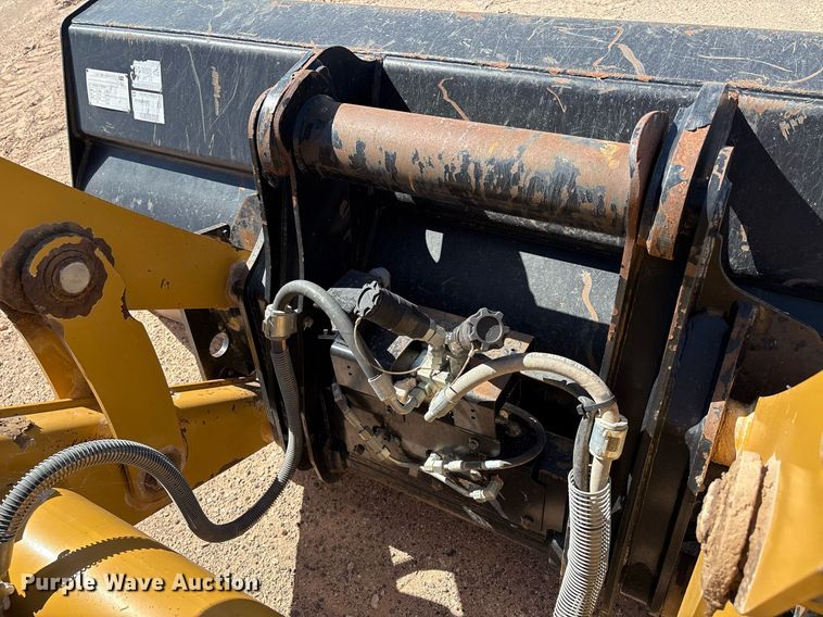 image for item ES7001 2019 Caterpillar 420F2 IT backhoe