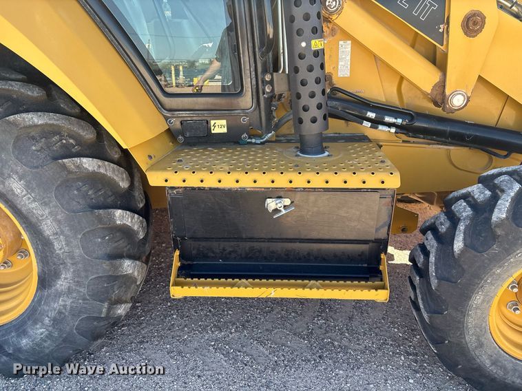 image for item ES7001 2019 Caterpillar 420F2 IT backhoe