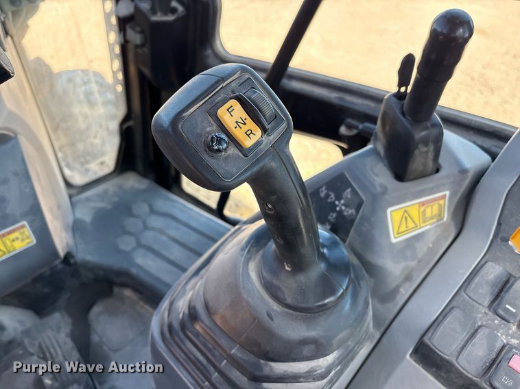 image for item ES7001 2019 Caterpillar 420F2 IT backhoe