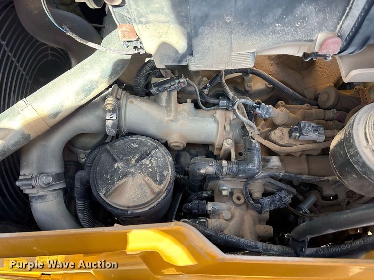 image for item ES7001 2019 Caterpillar 420F2 IT backhoe