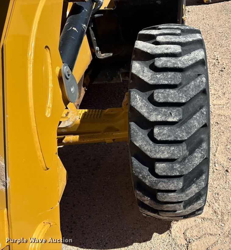 image for item ES7001 2019 Caterpillar 420F2 IT backhoe