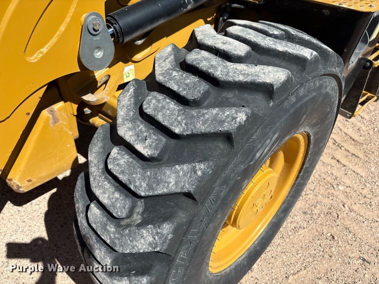 image for item ES7001 2019 Caterpillar 420F2 IT backhoe
