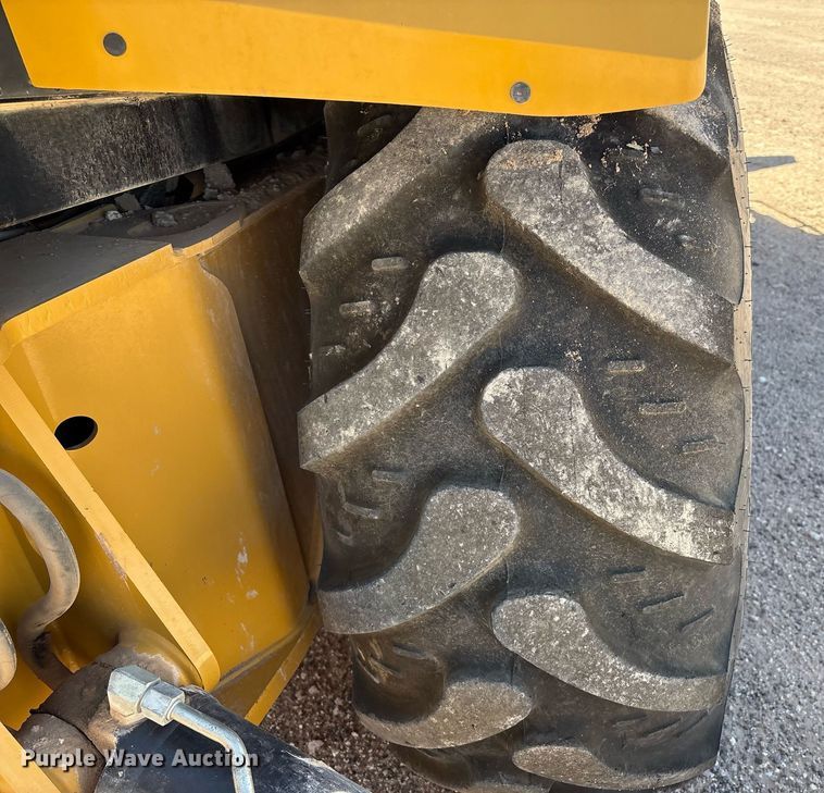 image for item ES7001 2019 Caterpillar 420F2 IT backhoe