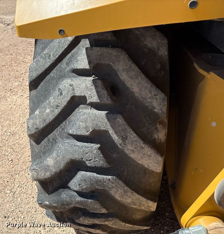 image for item ES7001 2019 Caterpillar 420F2 IT backhoe