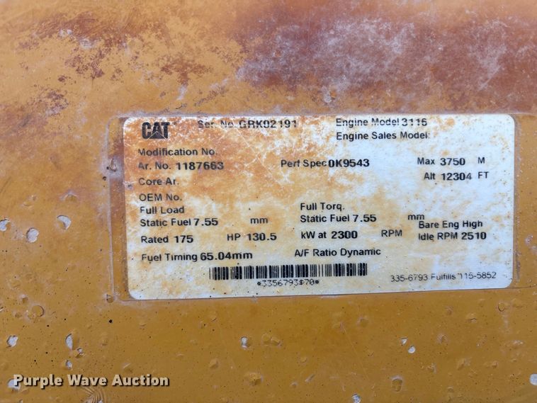 image for item ES7004 2007 Caterpillar 613C water wagon