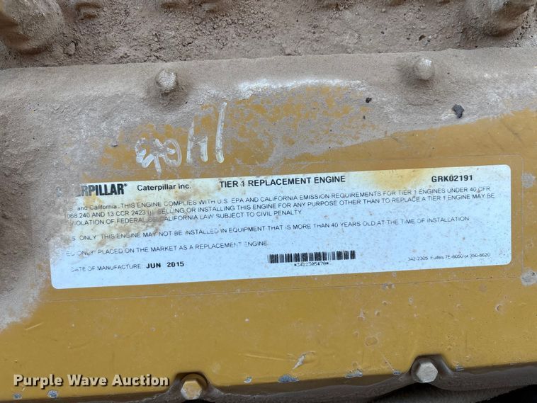 image for item ES7004 2007 Caterpillar 613C water wagon