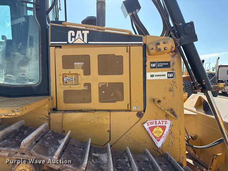 image for item ES7005 2004 Caterpillar D6R XL Series II dozer