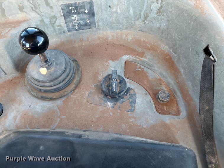 image for item ES7005 2004 Caterpillar D6R XL Series II dozer