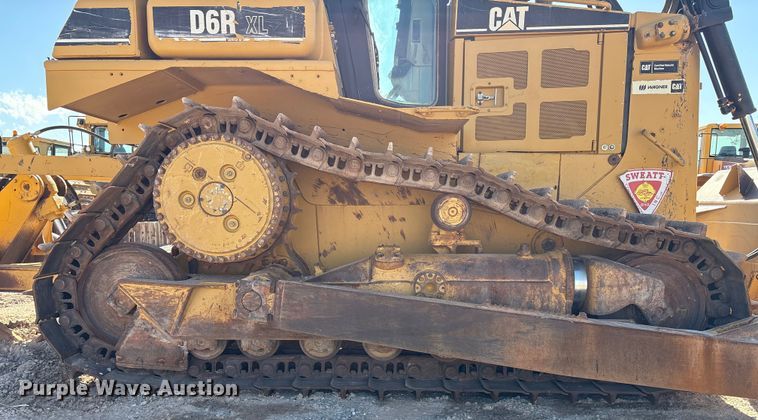 image for item ES7005 2004 Caterpillar D6R XL Series II dozer