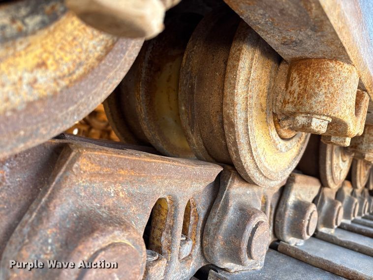 image for item ES7005 2004 Caterpillar D6R XL Series II dozer