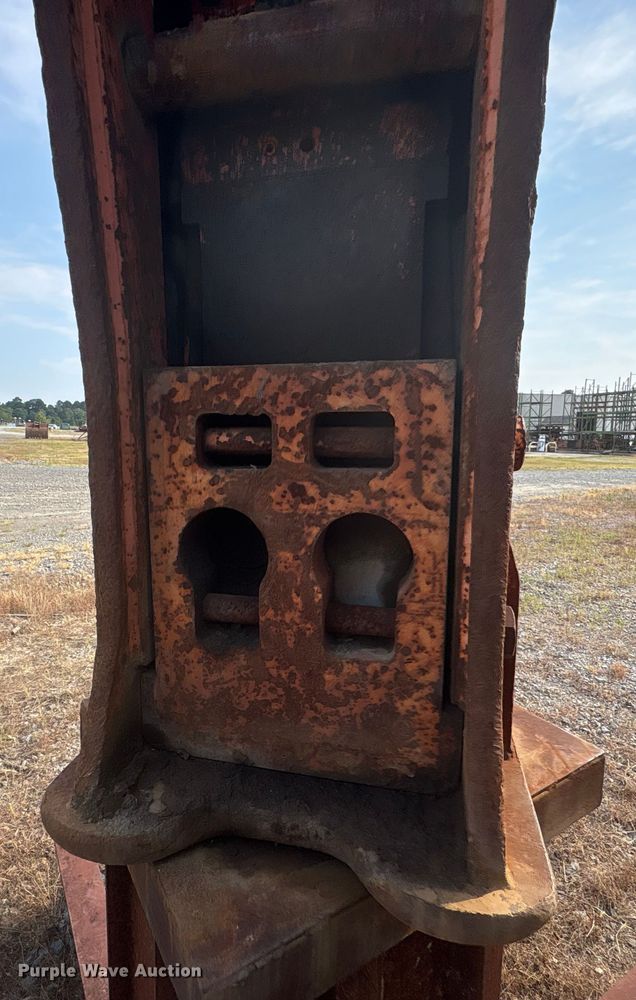 image for item ET7023 NPK GH18 breaker