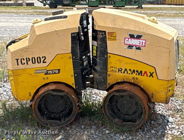 image for item ET7036 2019 Amman Rama's 1575 trench compactor