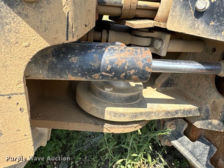 image for item ET7036 2019 Amman Rama's 1575 trench compactor