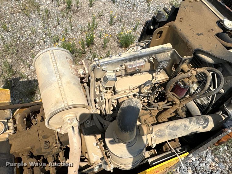 image for item ET7036 2019 Amman Rama's 1575 trench compactor