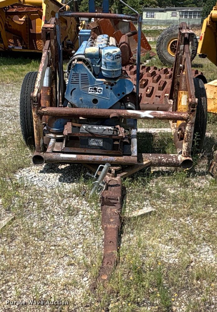 image for item ET7037 Deutz F4L912 pump