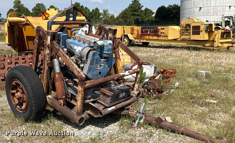 image for item ET7037 Deutz F4L912 pump