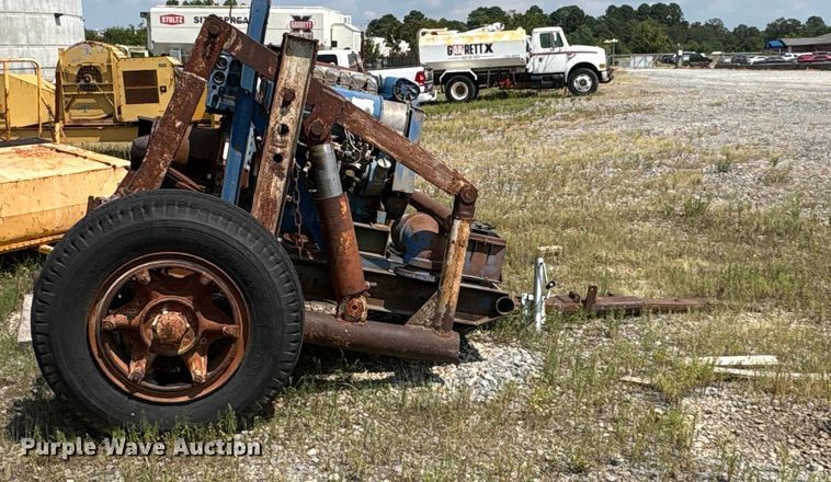 image for item ET7037 Deutz F4L912 pump