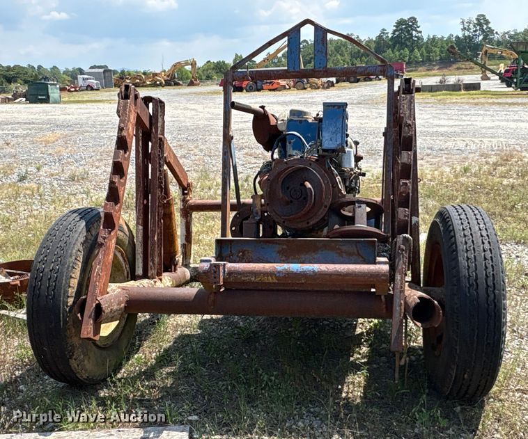 image for item ET7037 Deutz F4L912 pump