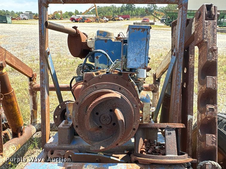 image for item ET7037 Deutz F4L912 pump