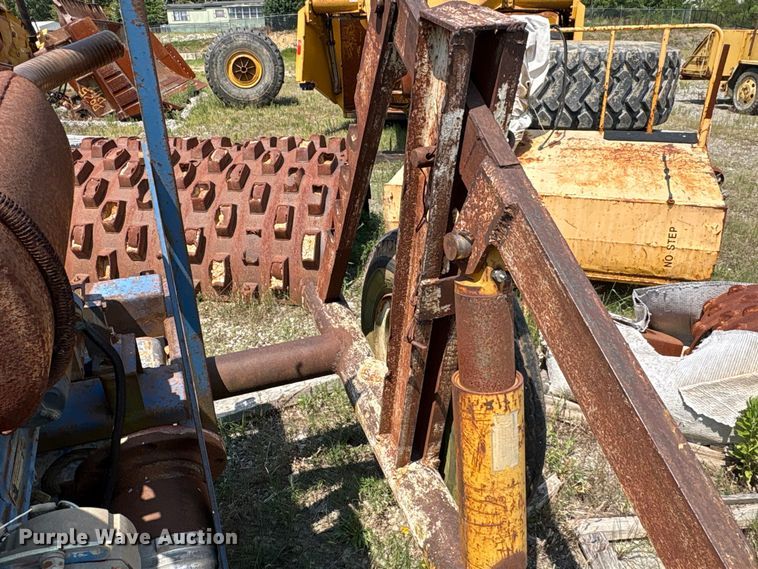 image for item ET7037 Deutz F4L912 pump