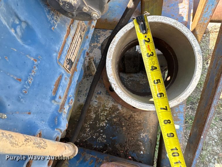 image for item ET7037 Deutz F4L912 pump