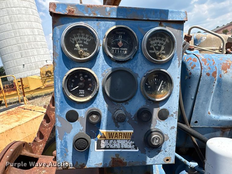 image for item ET7037 Deutz F4L912 pump