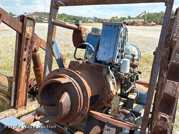 image for item ET7037 Deutz F4L912 pump