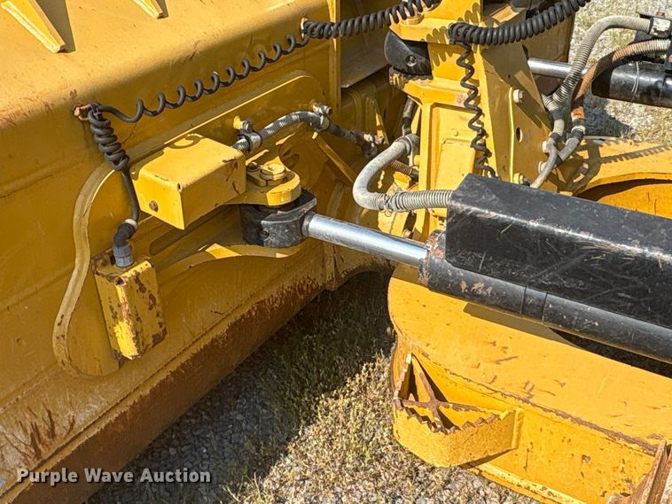 image for item ET7039 2018 Caterpillar D6K2 LPG dozer