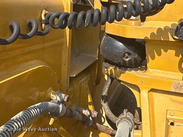 image for item ET7039 2018 Caterpillar D6K2 LPG dozer