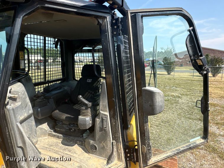 image for item ET7039 2018 Caterpillar D6K2 LPG dozer