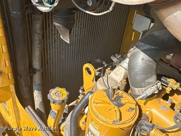 image for item ET7039 2018 Caterpillar D6K2 LPG dozer