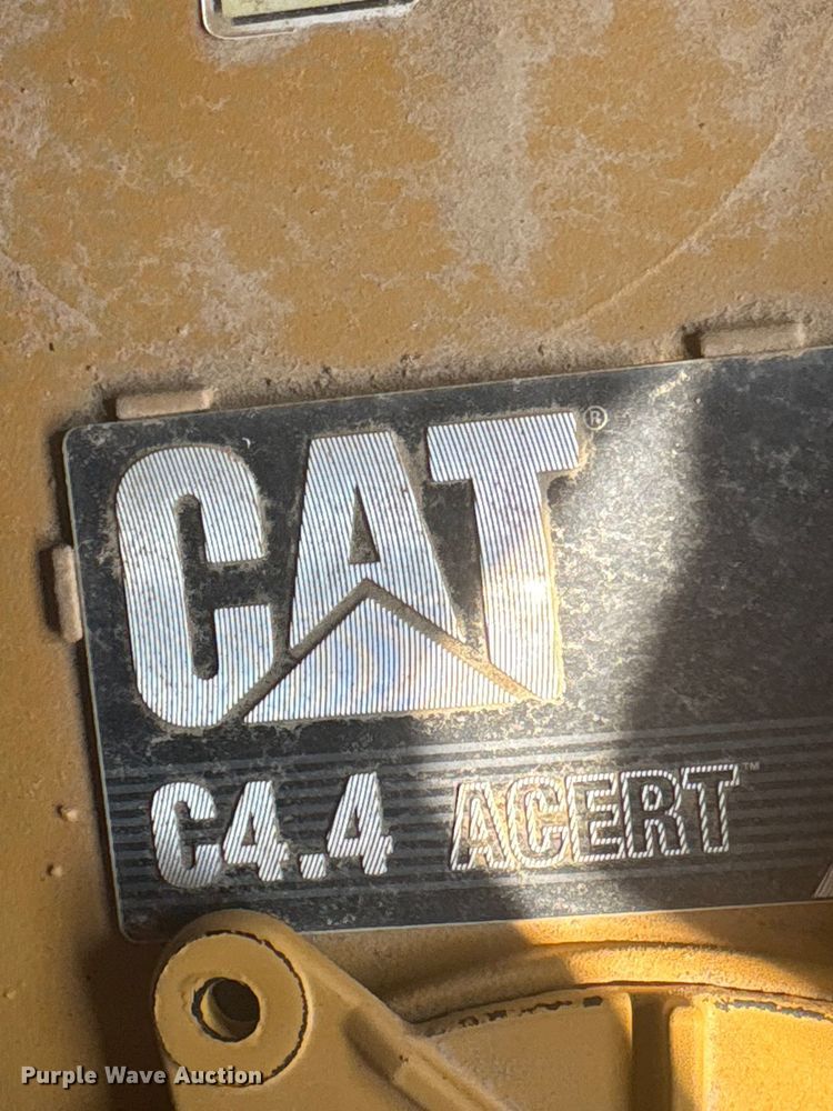 image for item ET7039 2018 Caterpillar D6K2 LPG dozer