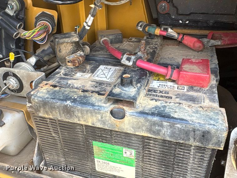 image for item ET7039 2018 Caterpillar D6K2 LPG dozer