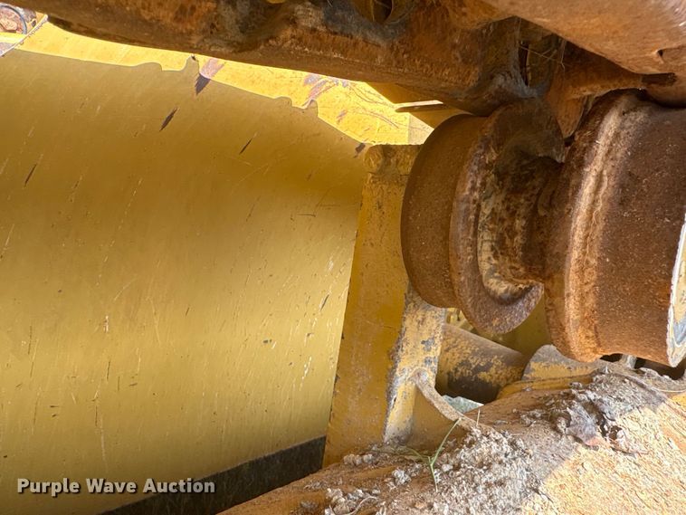 image for item ET7039 2018 Caterpillar D6K2 LPG dozer