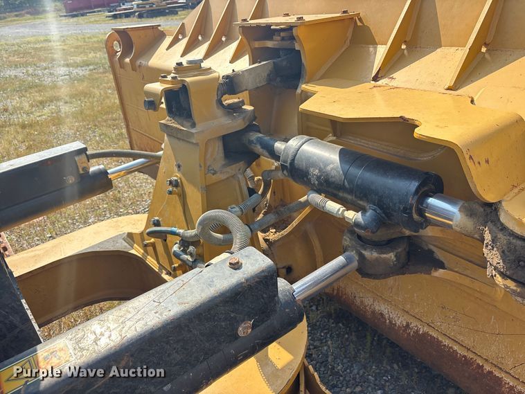 image for item ET7040 2019 Caterpillar D6K2 LGP dozer